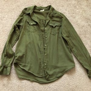 Army green button down shirt, Size Small